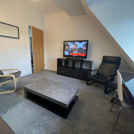 2 Bedroom 2 Bathroom Apartment 8 Including Free Parking Bromley Exterior foto